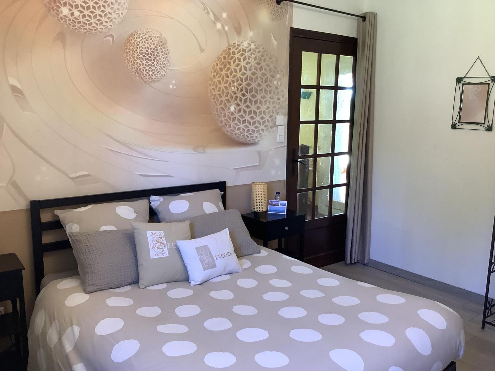 Bed and Breakfast Le Cheval Blanc Serres  Exterior foto