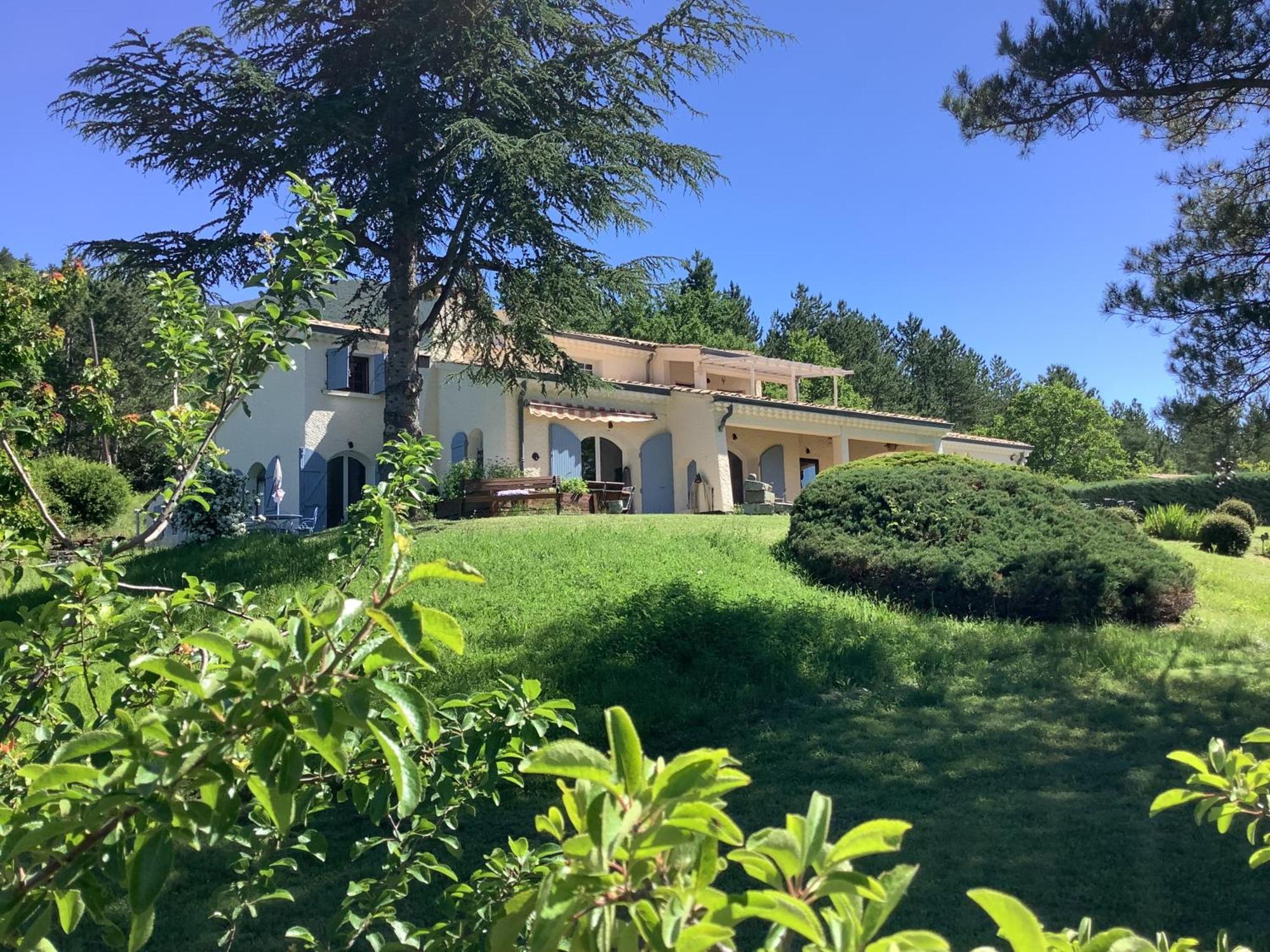 Bed and Breakfast Le Cheval Blanc Serres  Exterior foto